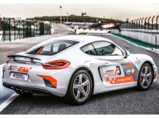 Conduzir um Porsche Cayman 718 S (PDK) - 1 volta + 1 volta em co-piloto